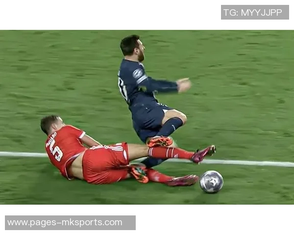 施洛特贝克背后铲踢科瓦奇称情况严重仅获黄牌引发争议